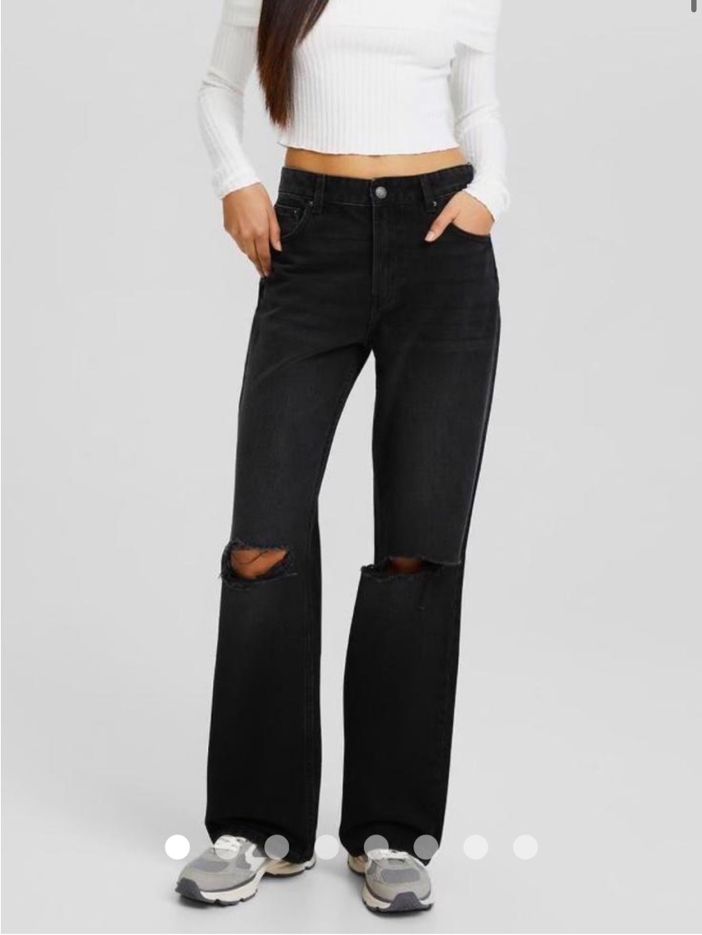 Bershka 90s Wide Black High-Rise Straight Jeans with Knee Rips size 4